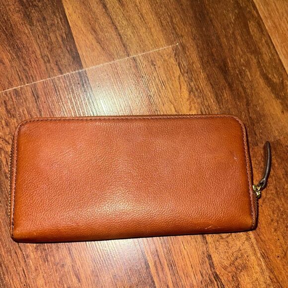 Fossil Tan Leather Clutch - Picture 3 of 6